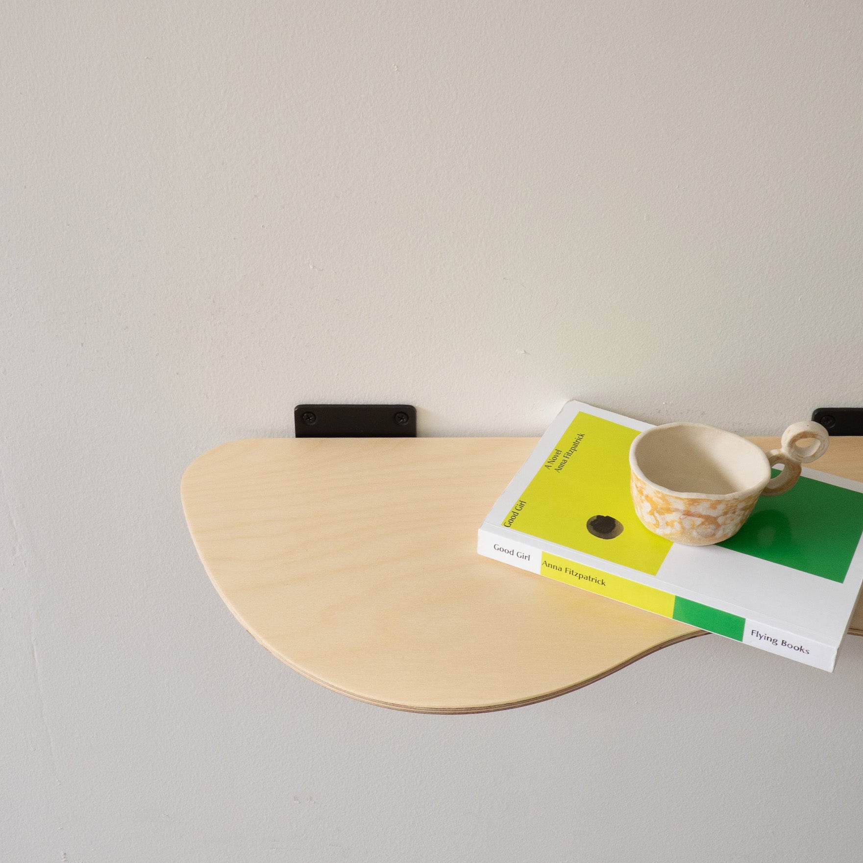 Short Squiggle Shelf