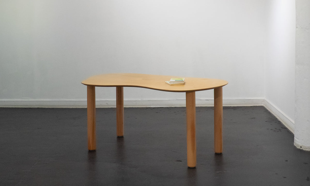 widebody dining table